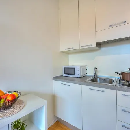 Cosy Few Min From - Happy Apartment