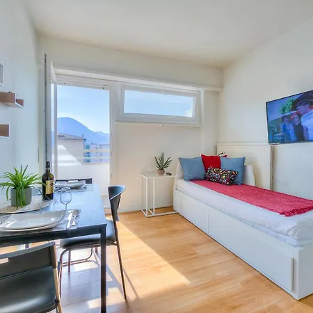 Апартаменти Cosy Few Min From - Happy Лугано