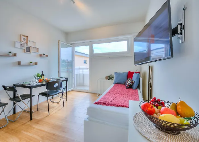 Cosy Few Min From - Happy Apartamento Lugano